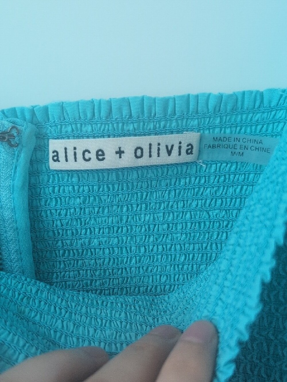 Alice + Olivia Aqua Puff-Sleeve Crop Top - Picture 2 of 7